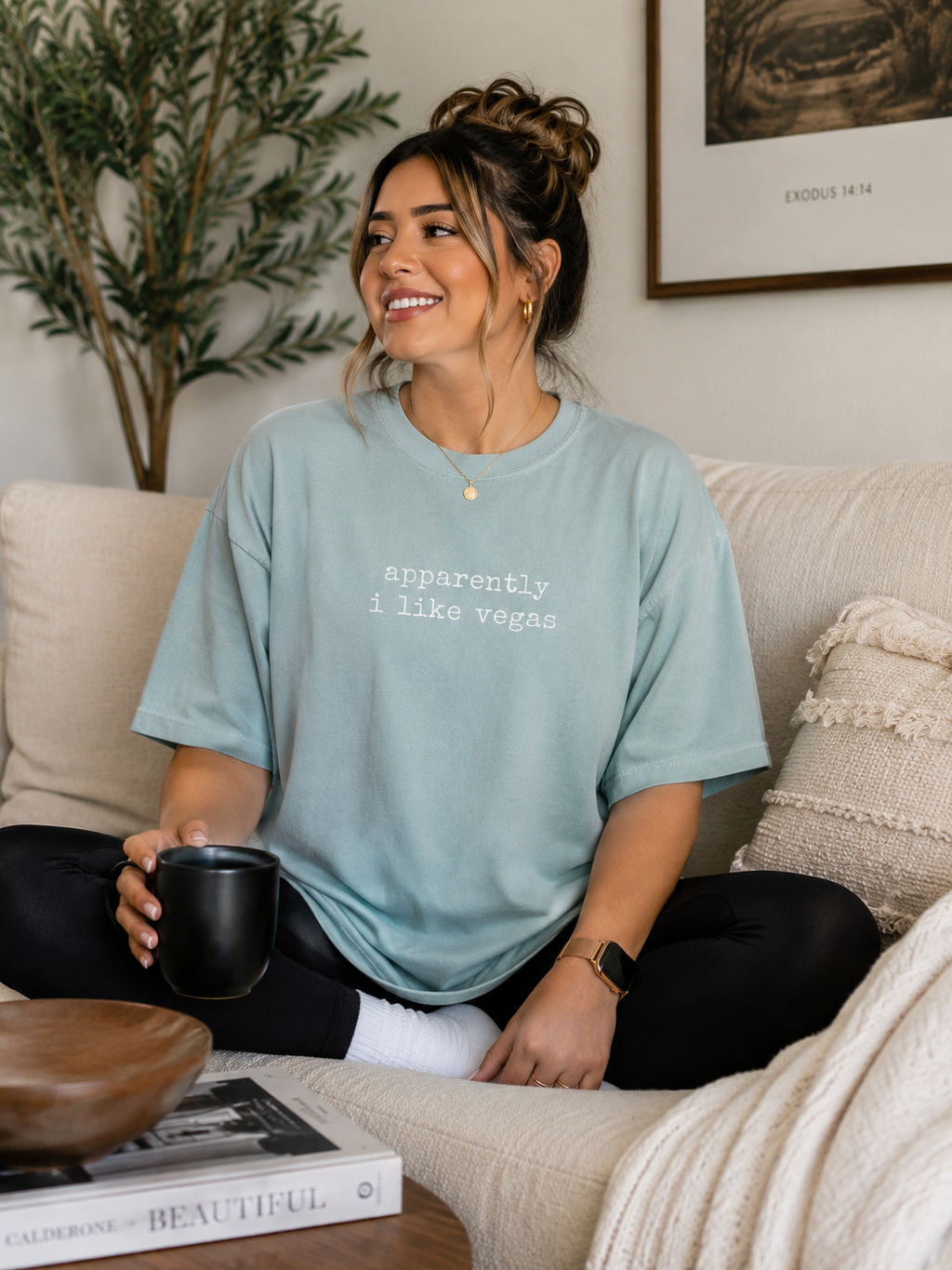 Apparently I Like Vegas | Comfort Colors  Graphic T-Shirt